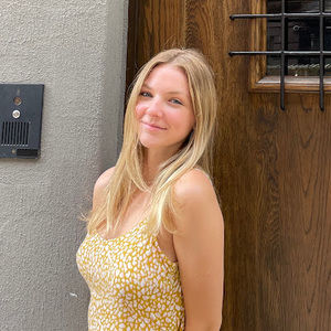 Meet your Posher, Christina